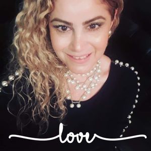 Meet your Posher, Angelica